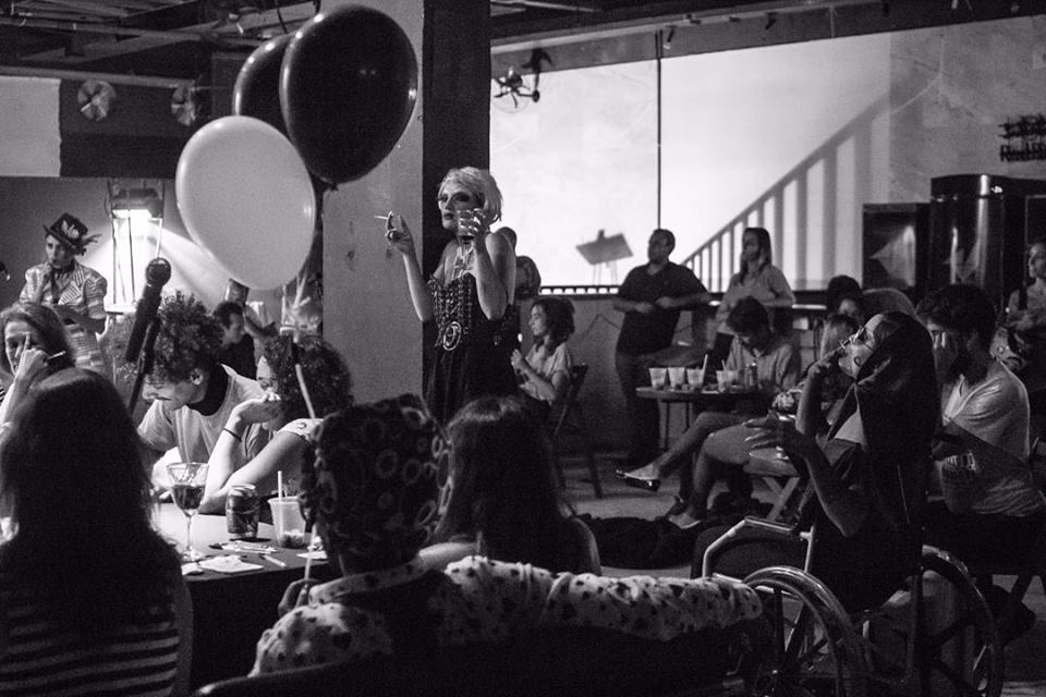 Apre depre no Teatro Bar