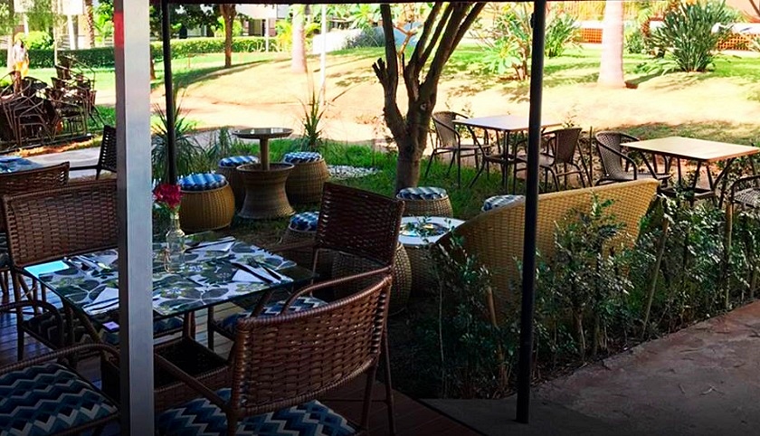 Enquanto Isso restaurante