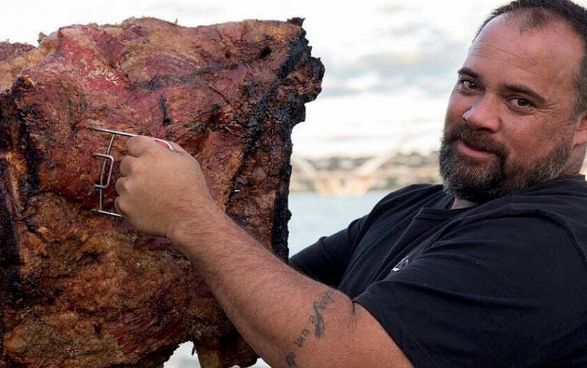 Cow Beer & Food anima véspera de&nbsp;feriado