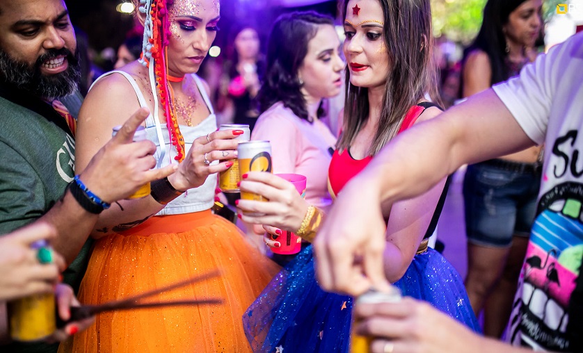 Skoller, cerveja gelada num passe de&nbsp;mágica