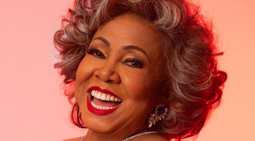 Alcione estreia turnê: ela no palco, o público em&nbsp;casa